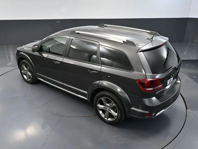 Used 2017 Gray Dodge Crossroad image 54