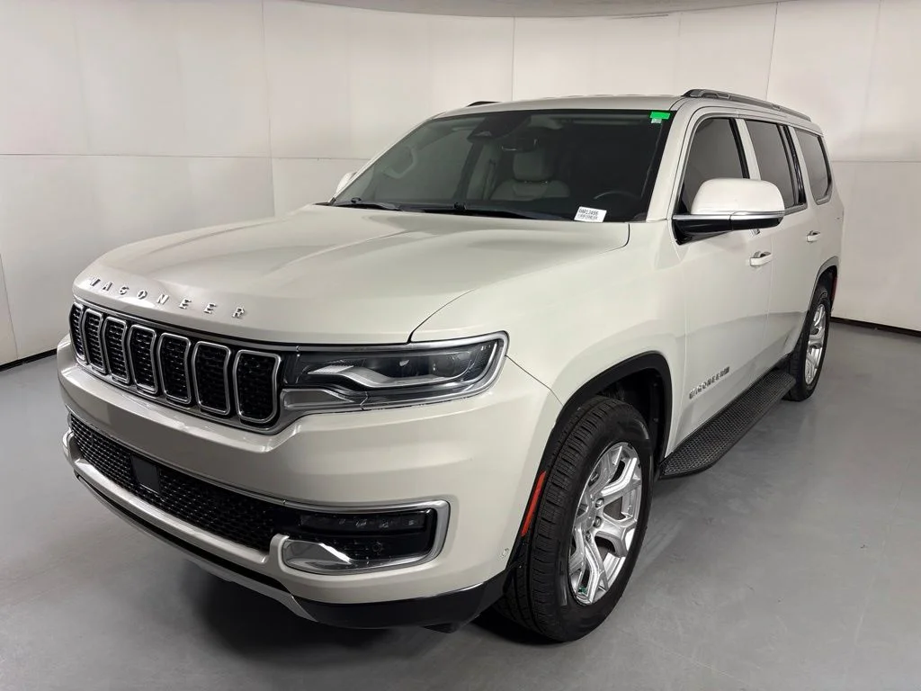 Used 2022 White Jeep Series II image 4