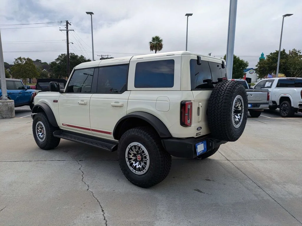 New 2026 Wimbledon White Ford Outer Banks image 6