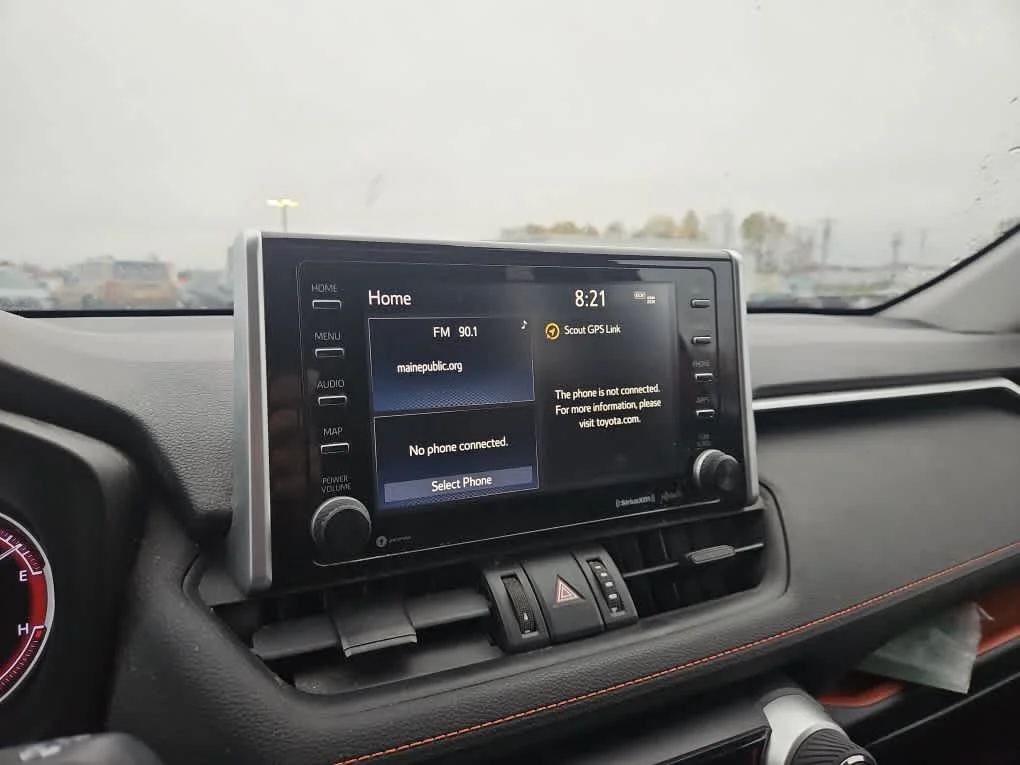 Used 2019 Ruby Flare Pearl Toyota Adventure image 6