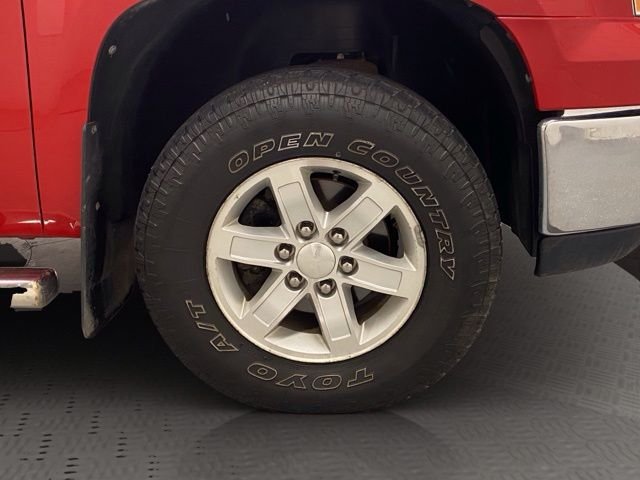 Used 2011 Red GMC SLE image 37