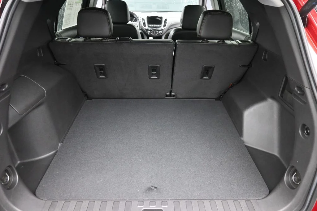 Used 2024 Red Chevrolet Premier image 11