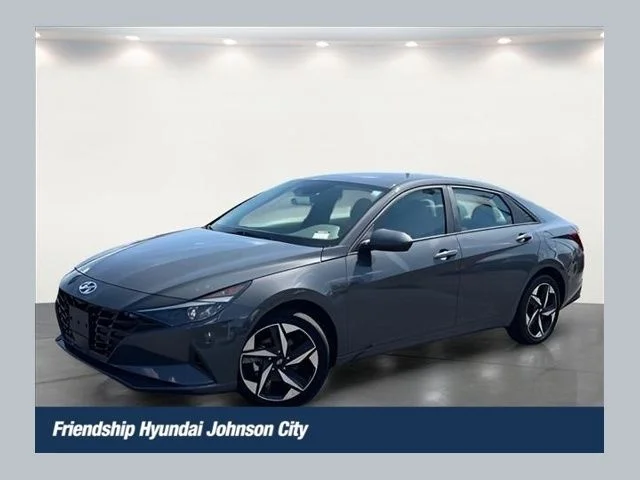 Used 2023 Gray Hyundai SEL image 1
