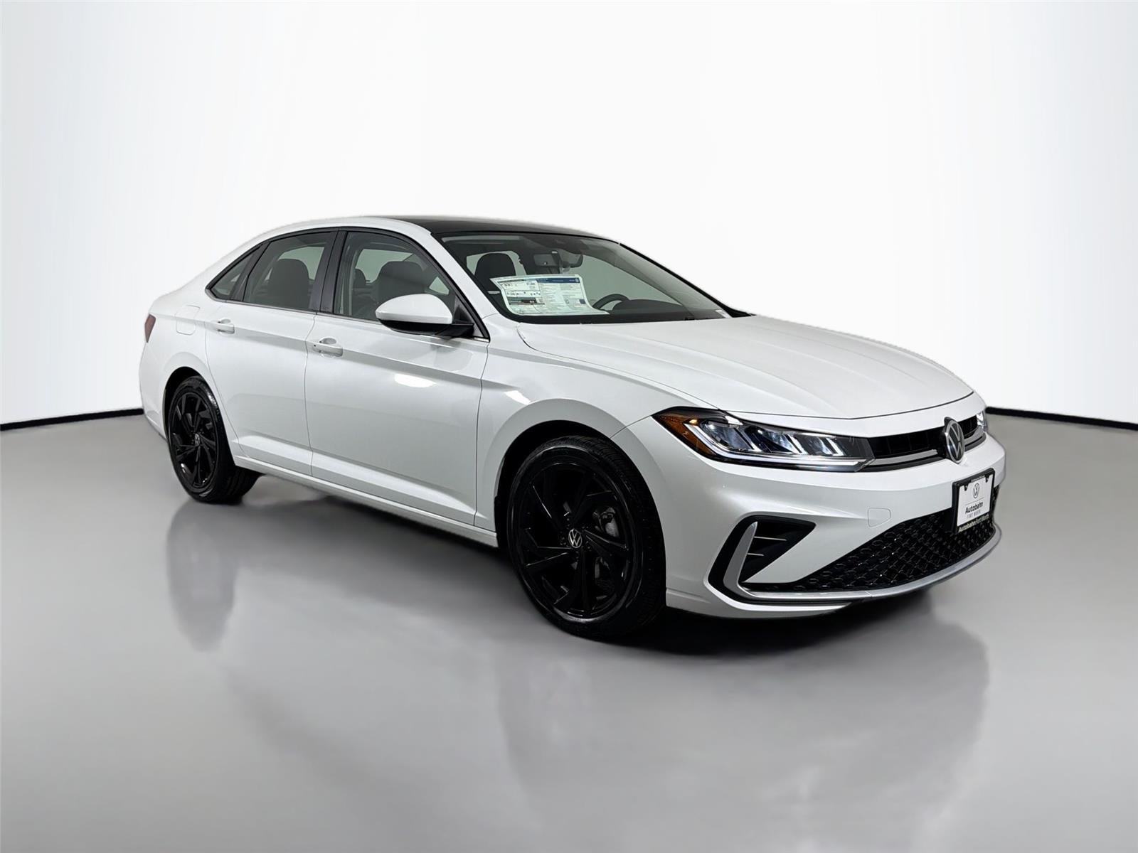 New 2026 Opal White Pearl Volkswagen SE image 3