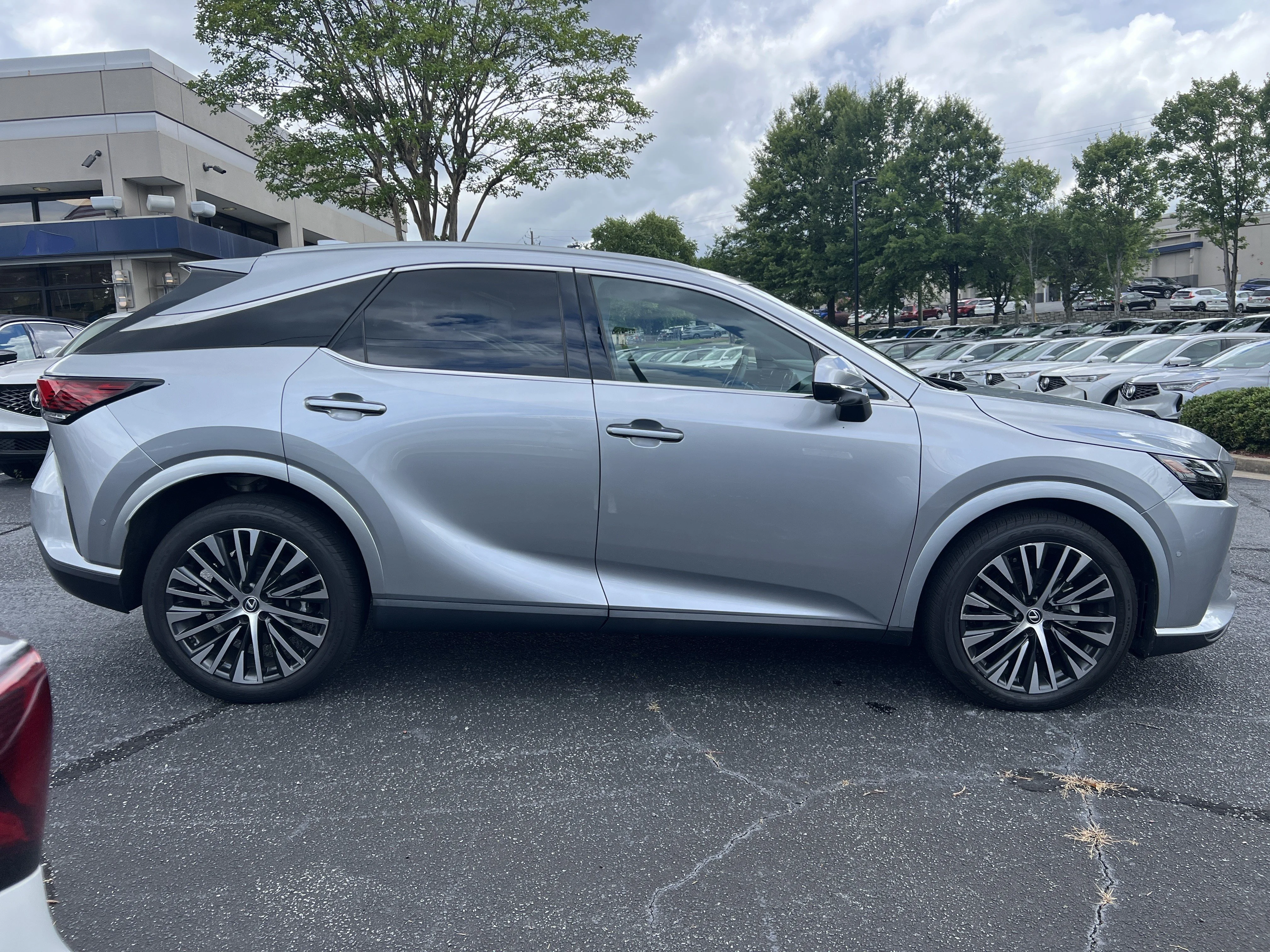 Used 2024 Iridium Lexus RX 350 Premium Plus image 6
