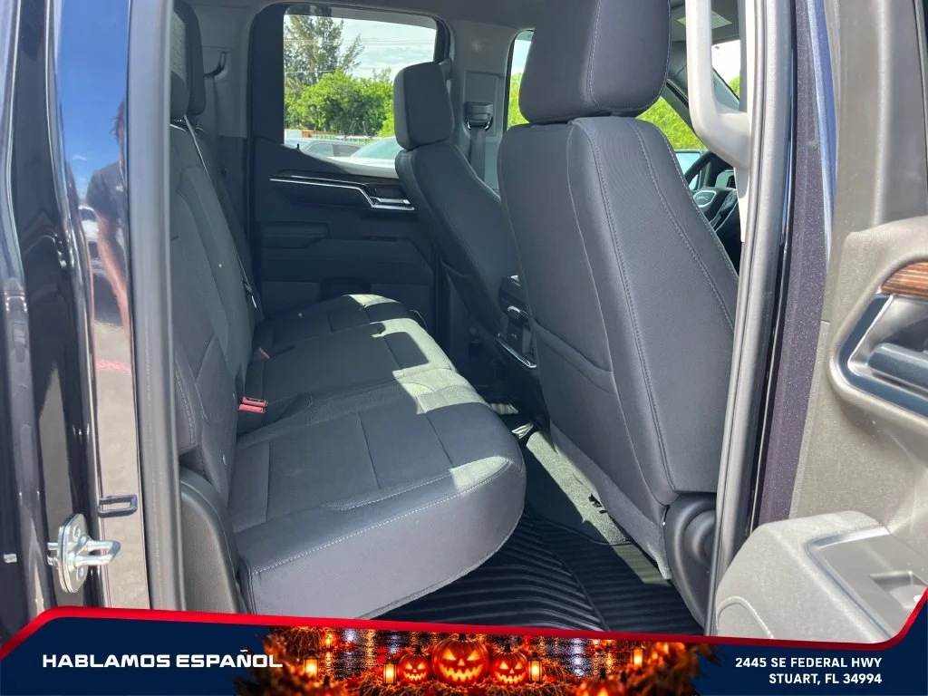 Used 2025 Titanium Rush Metallic GMC Elevation image 17
