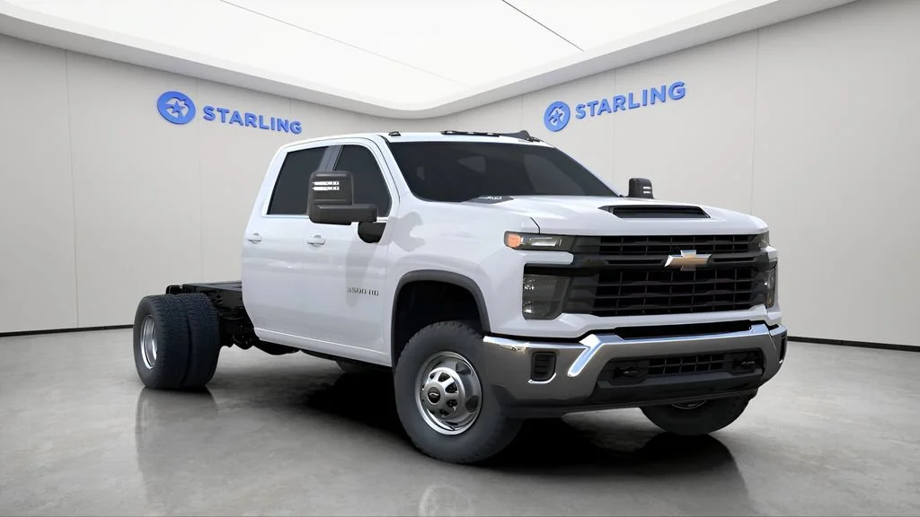 New 2026 Summit White Chevrolet Work Truck image 6