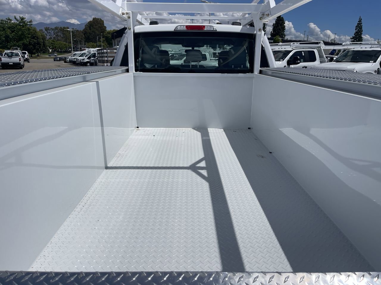 New 2026 Oxford White Ford  image 27