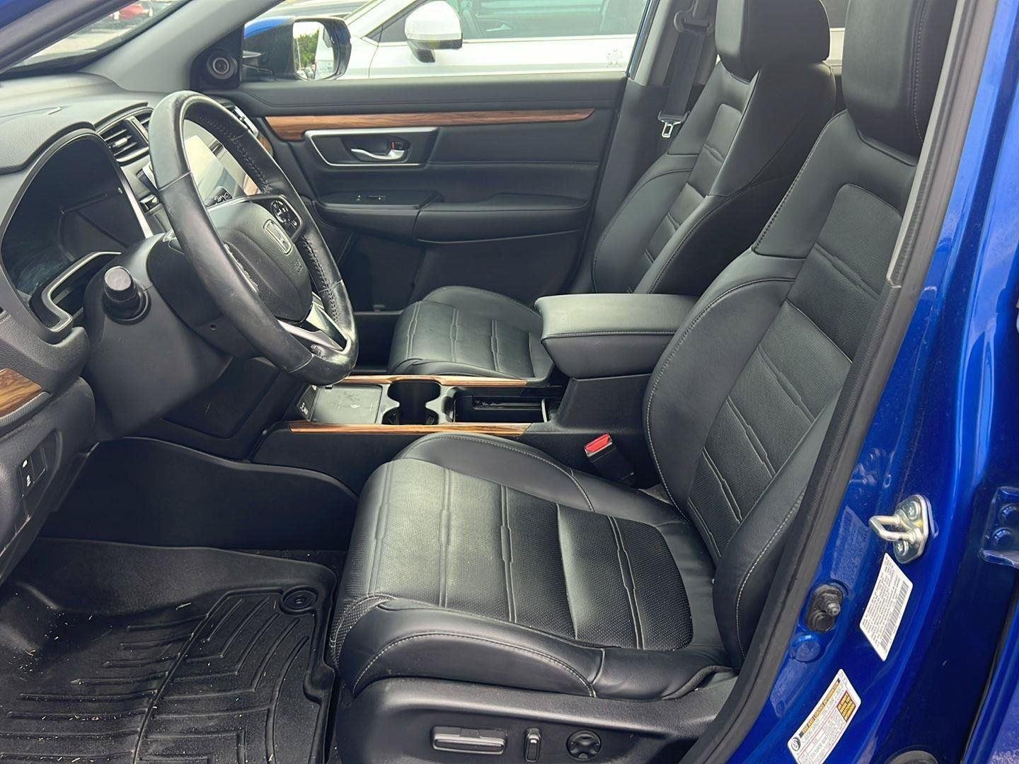 Used 2020 Aegean Blue Metallic Honda Touring image 8