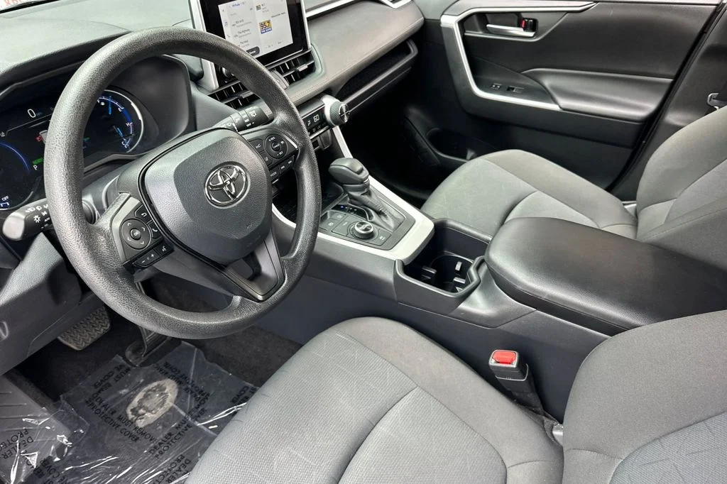 Certified Used 2025 Silver Toyota XLE image 10