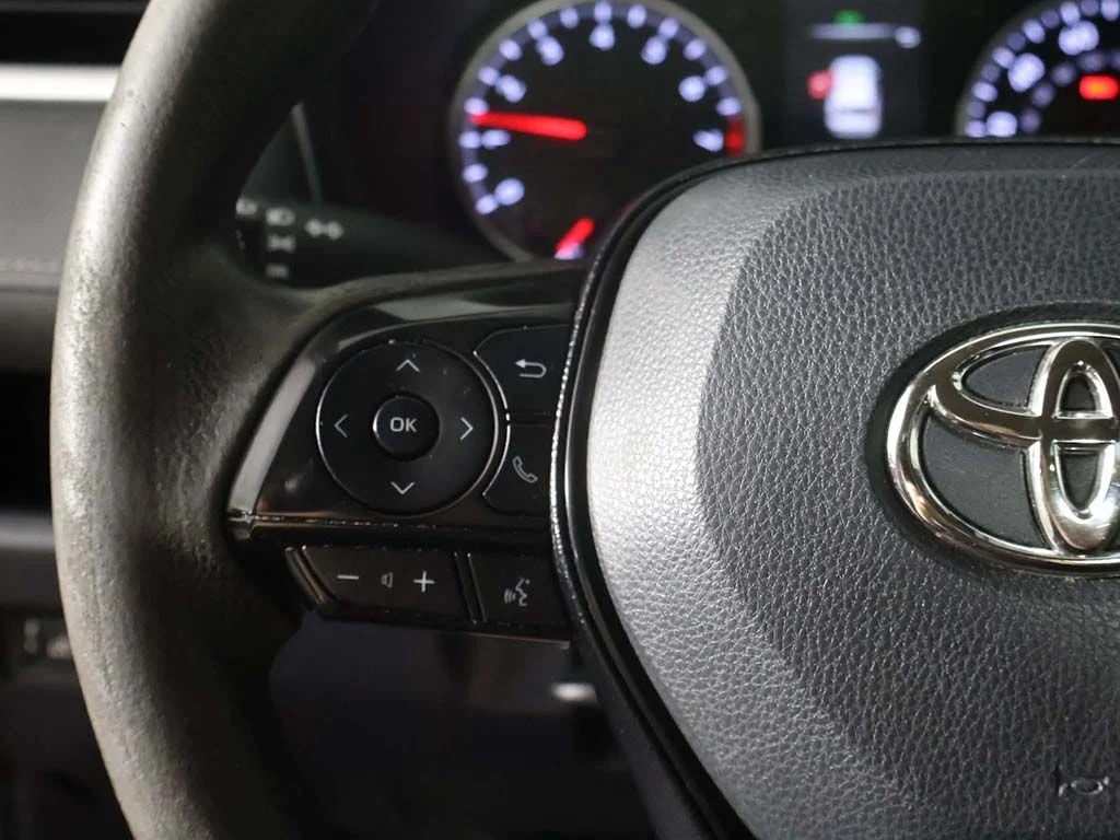 Used 2020 Gray Toyota LE image 35