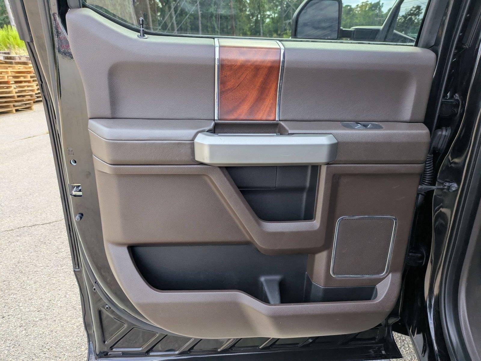 Used 2017 Shadow Black Ford King Ranch image 26