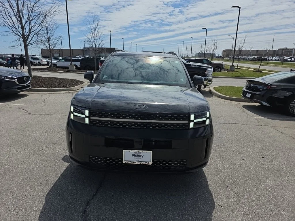 Used 2025 Hyundai Santa Fe Calligraphy with VIN 5NMP5DGL2SH146409 for sale in Kansas City