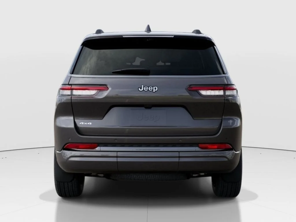 New 2026 Baltic Gray Metallic Clear-Coat Exterior Paint Jeep Limited Reserve image 6