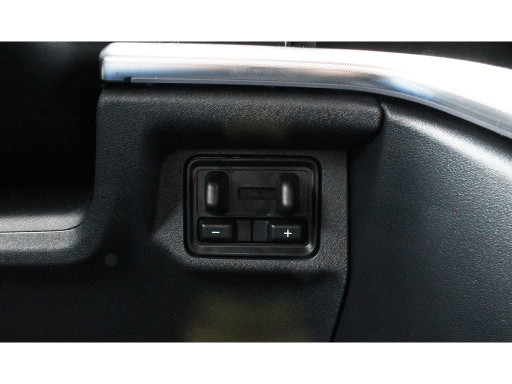 New 2027 Marsh Gray Ford Platinum image 8