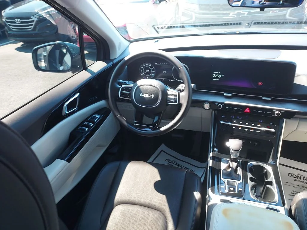 Used 2024 Blue Kia SX image 15