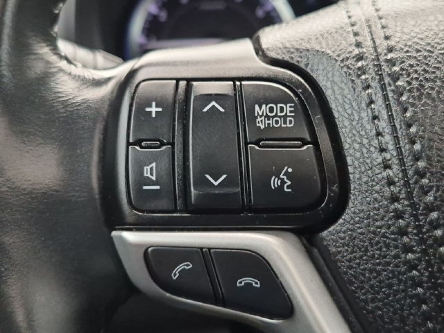 Used 2019 Black Toyota SE image 15