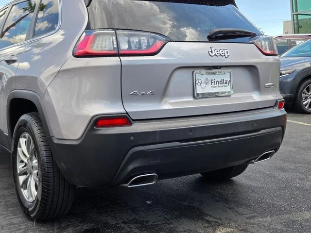Used 2019 Silver Jeep Latitude Plus image 5