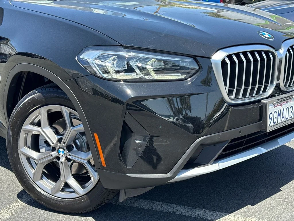 Used 2023 Black BMW xDrive30i image 6