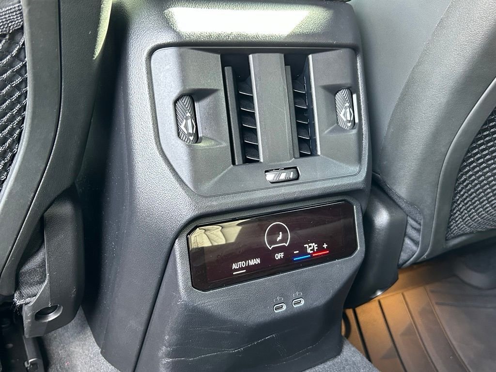 Used 2025 Black BMW M50 xDrive image 56