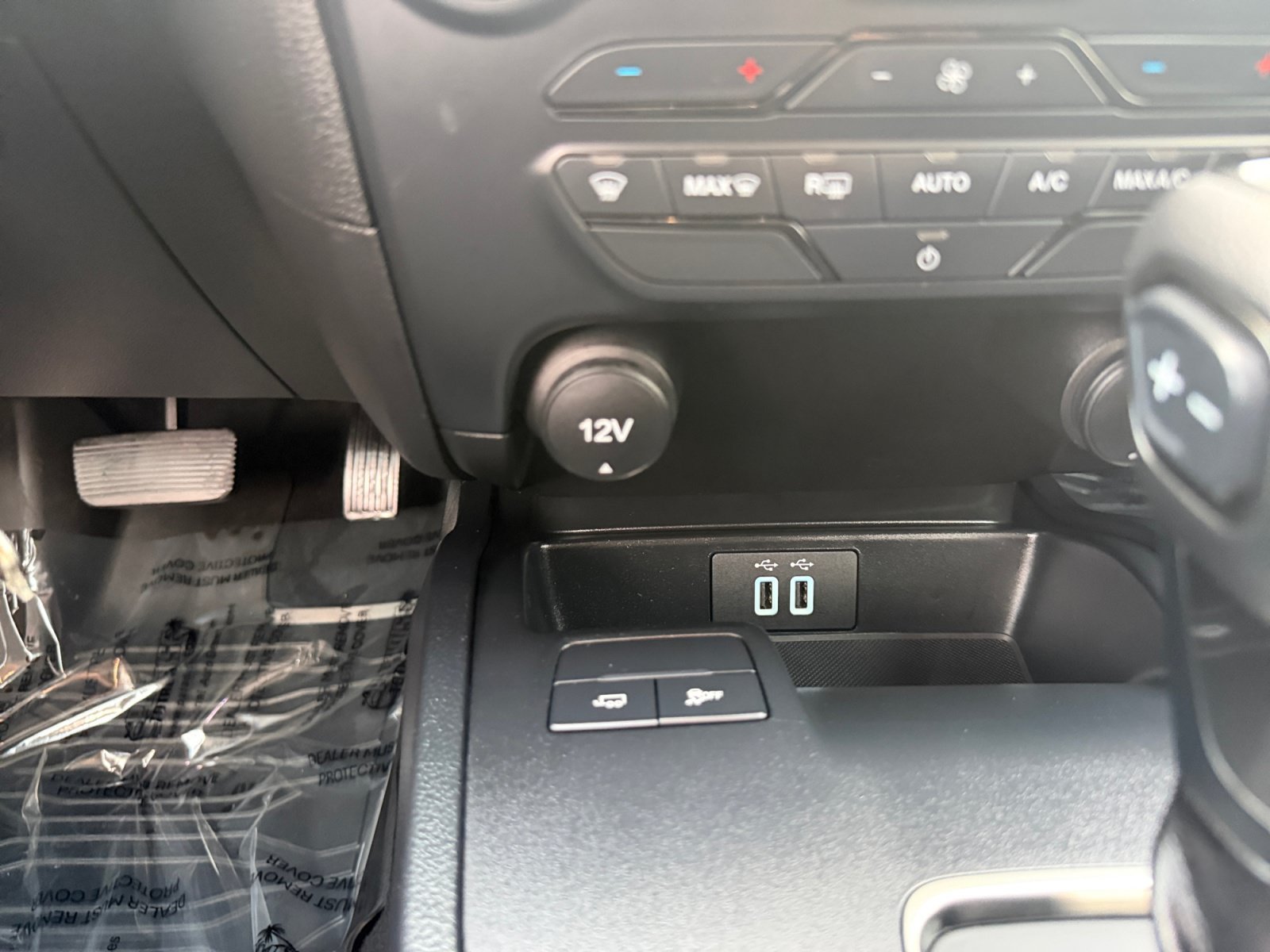 Used 2022 Carbonized Gray Metallic Ford XLT image 22