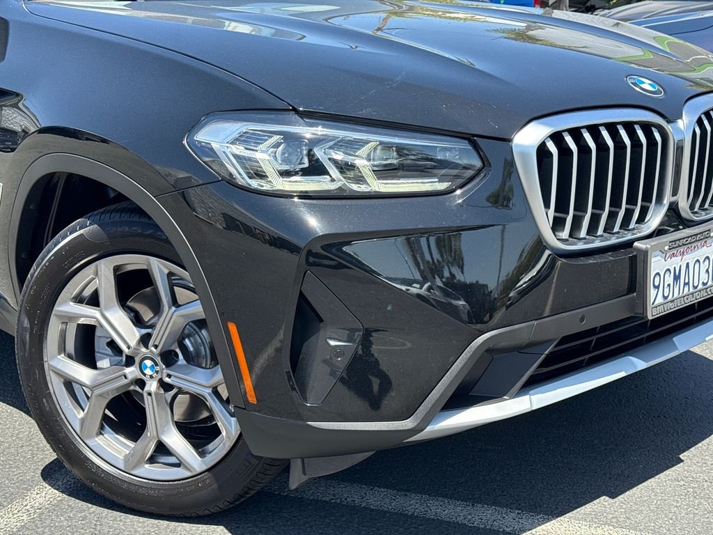 Used 2023 Black BMW xDrive30i image 6