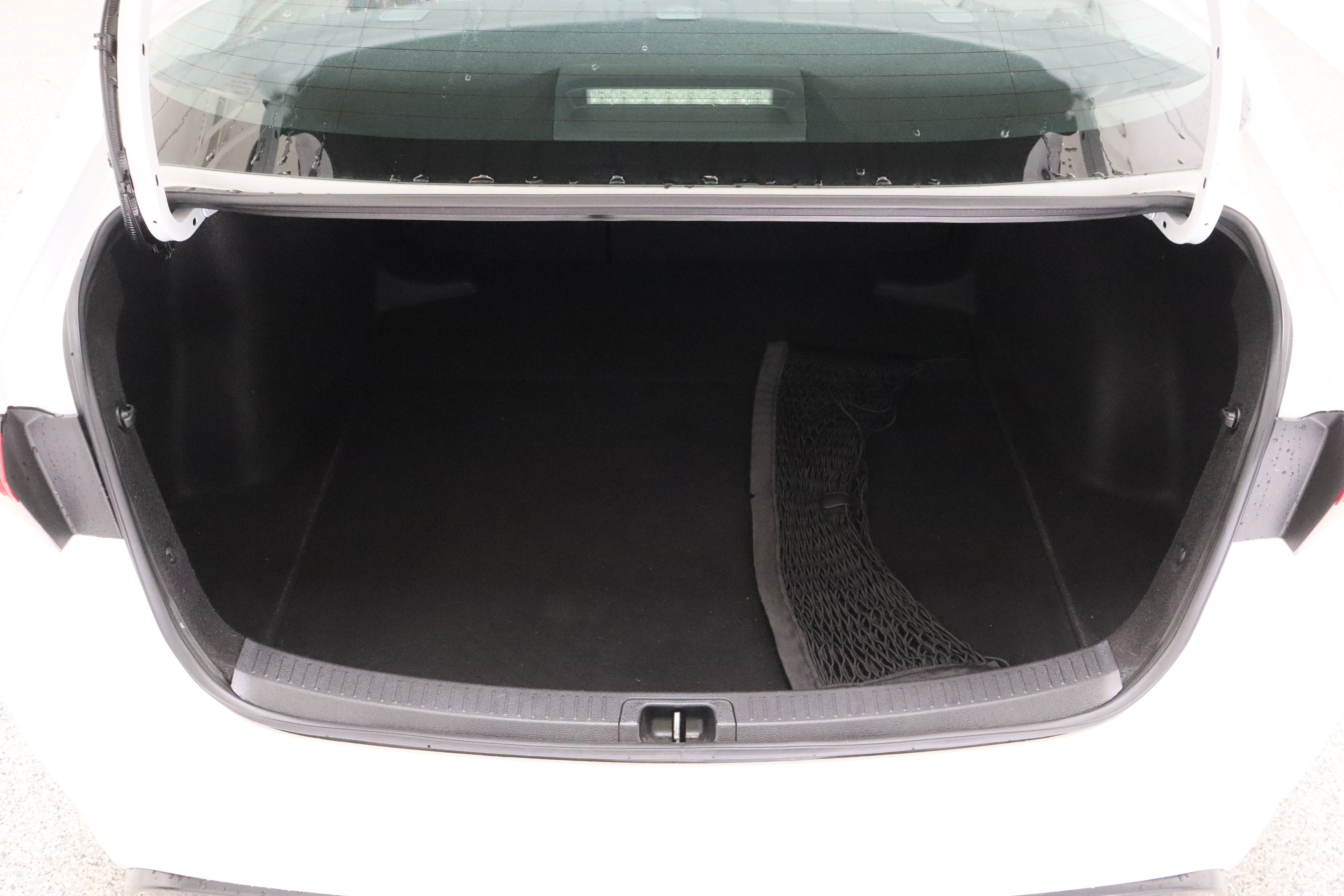 Used 2023 Wind Chill Pearl Toyota SE 2.0L image 29
