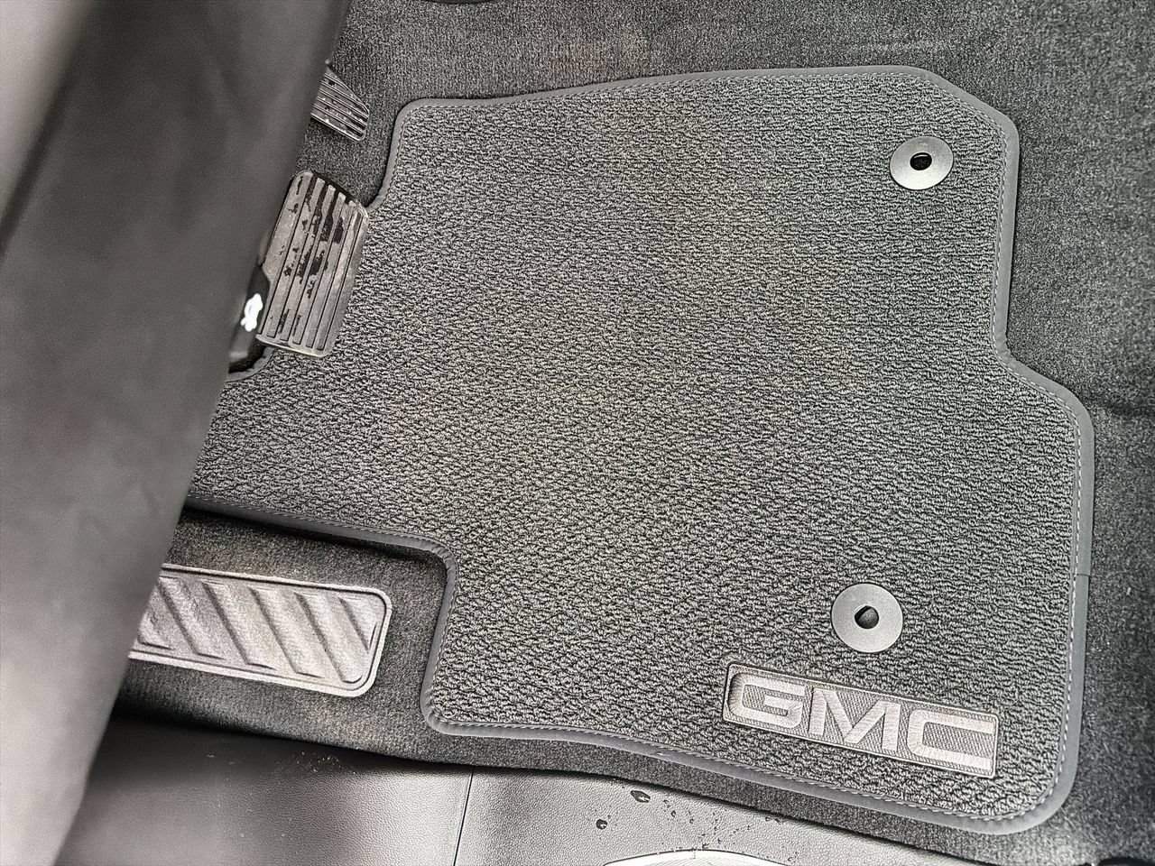 New 2026 Onyx Black GMC Denali image 30