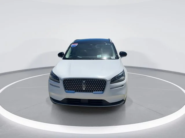 Used 2020 White Lincoln Standard image 2