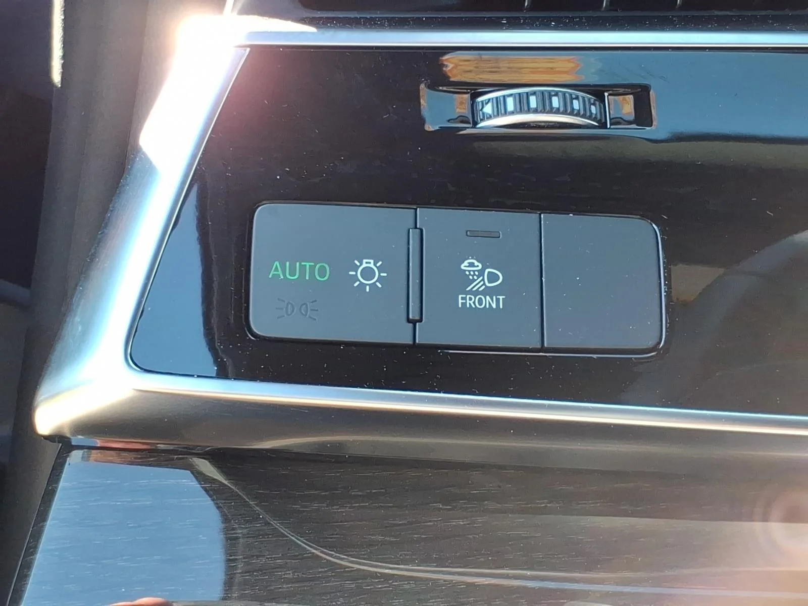Certified Used 2025 Mythos Black Metallic Audi Premium Plus image 17