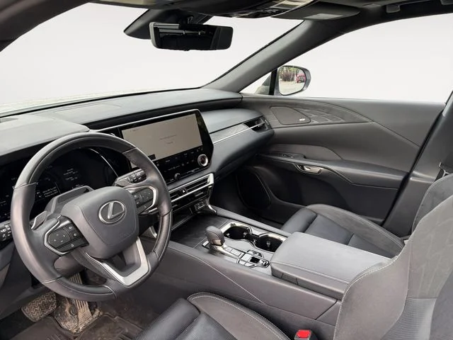 Used 2025 White Lexus 450h+ Luxury image 11