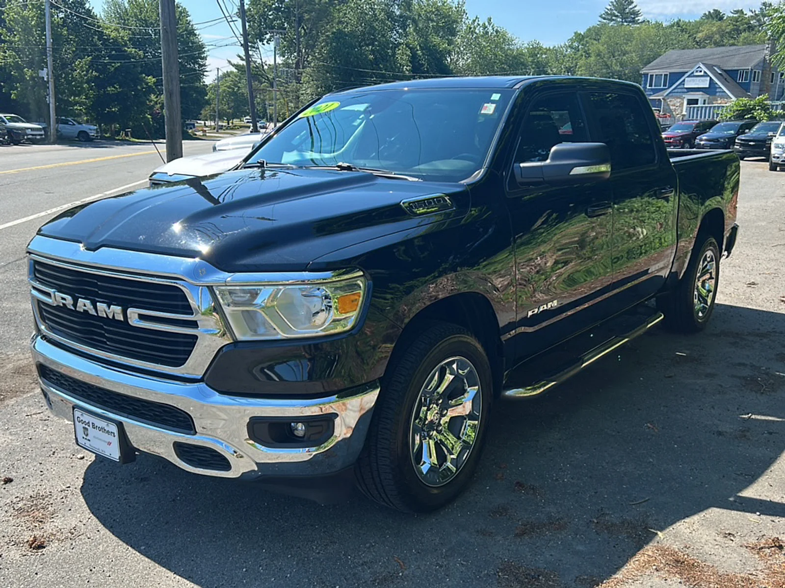 2021 RAM 1500 Big Horn/Lone Star 4x4 Crew Cab 5'7's photo