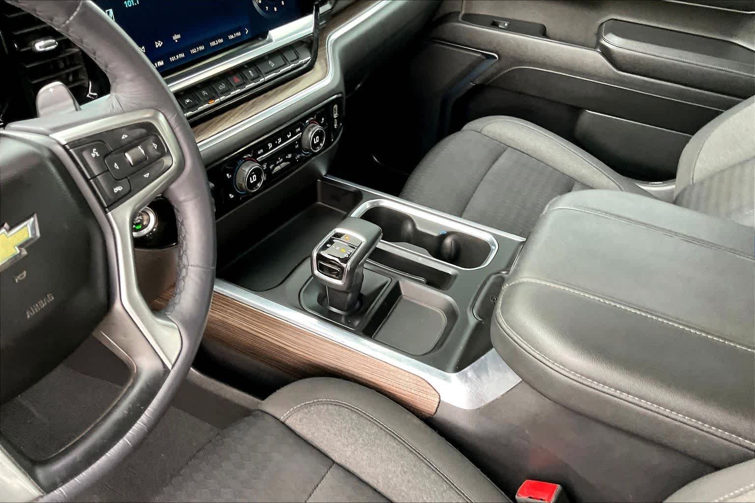 Used 2023 Summit White Chevrolet LT image 16