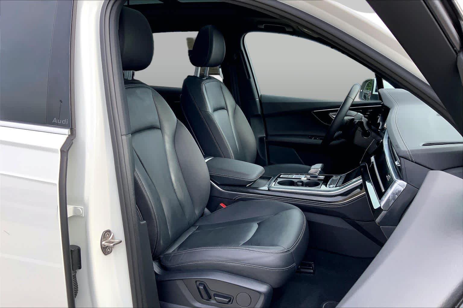 Used 2025 Carrara White Audi Premium Plus image 9