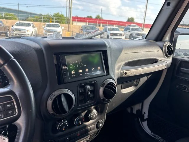 Used 2017 White Jeep Unlimited Sport image 11