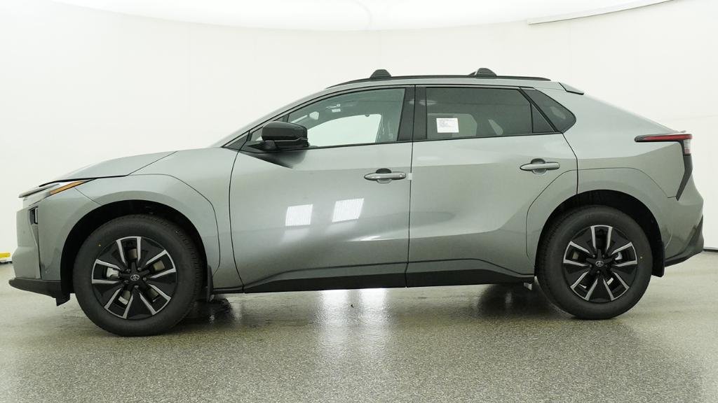 New 2026 Heavy Metal Toyota XLE image 22