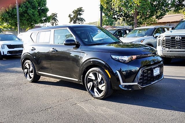 Used 2023 Black Kia GT-Line image 5