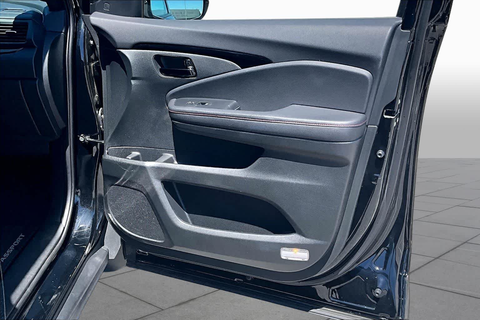 Used 2025 Crystal Black Pearl Honda Black Edition image 23