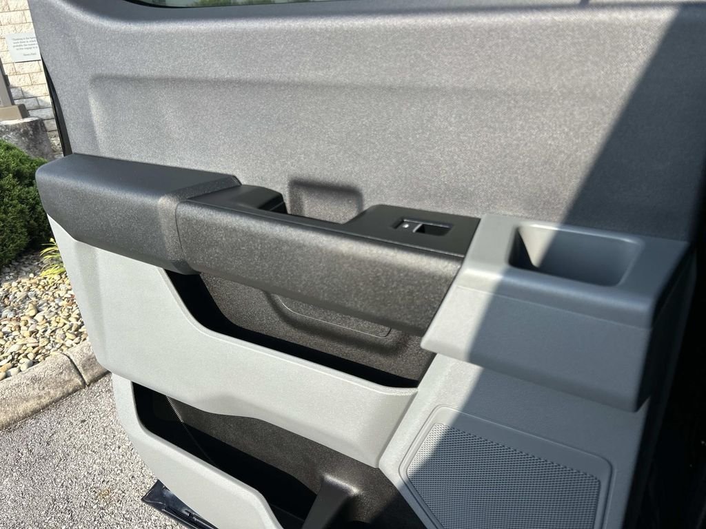 Used 2026 Black Metallic Ford XL image 18