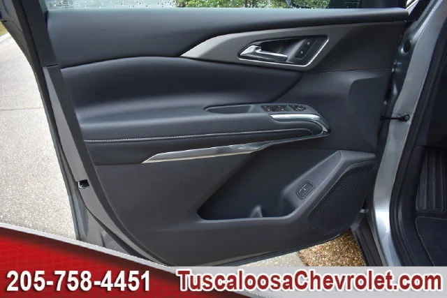 2027 Chevrolet Traverse LT - Photo 14