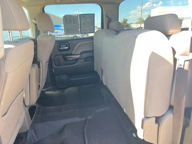 Used 2018 White Chevrolet LT image 34
