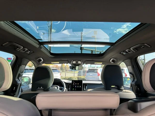 New 2026 Crystal White Volvo Core image 13