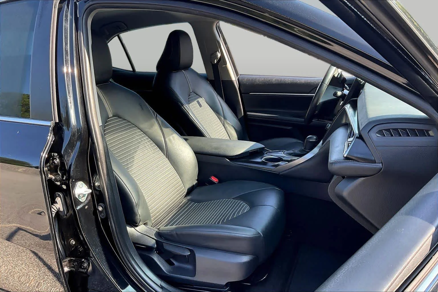 Certified Used 2024 Midnight Black Metallic Toyota SE image 9
