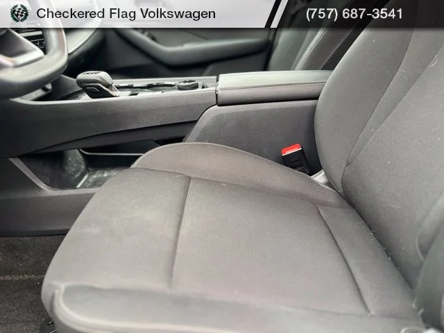 Used 2024 Everest White Pearl Nissan S image 22
