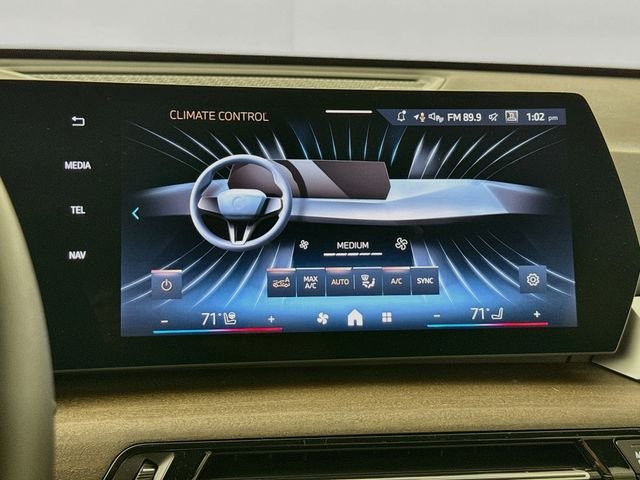 New 2026 Green Metallic BMW xDrive28i image 16