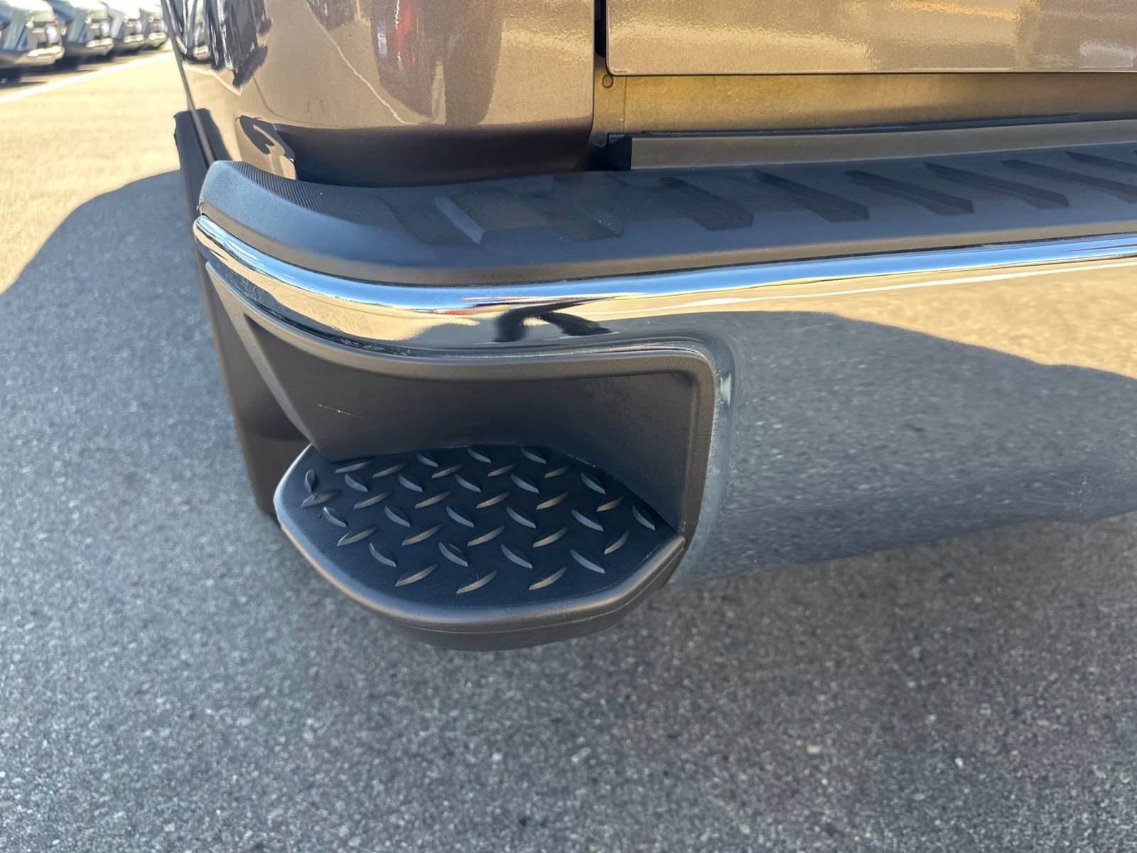 Used 2014 Brown GMC SLE image 9