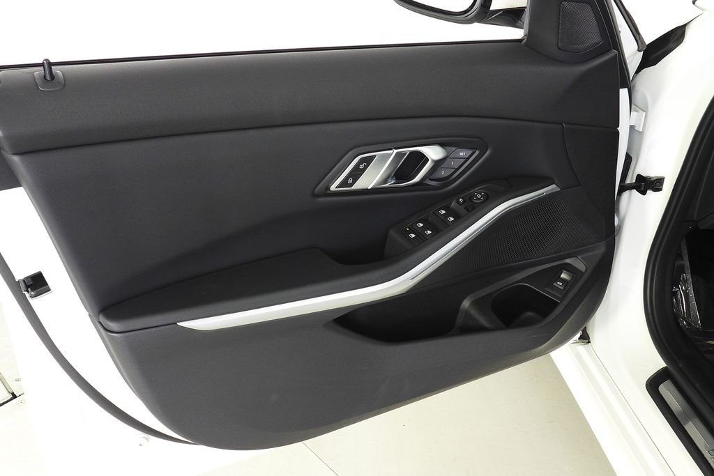 Used 2023 Alpine White BMW 330i image 11