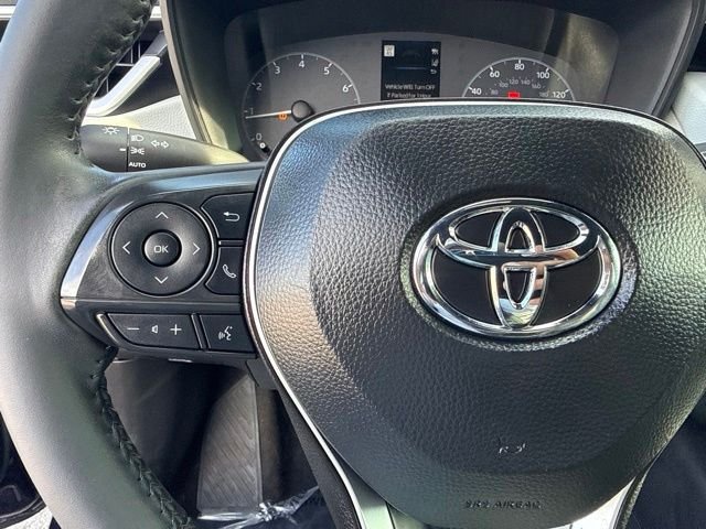 Used 2025  Toyota SE image 26
