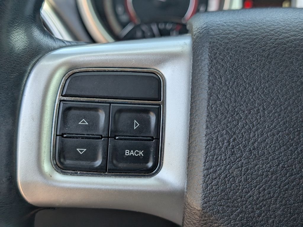 Used 2019 Gray Dodge SE image 20