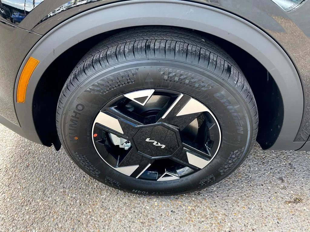 New 2026 Black Kia LX image 27